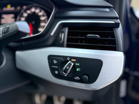 Audi A4 2.0 TFSI 35 S line Euro 6 (s/s) 4dr 19