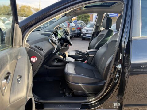 Hyundai ix35 2.0 CRDi Premium Auto 4WD Euro 5 5dr 23