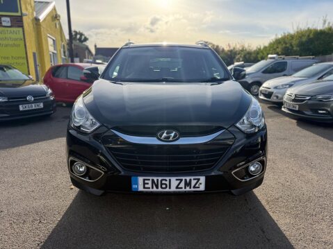 Hyundai ix35 2.0 CRDi Premium Auto 4WD Euro 5 5dr 3