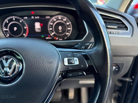 Volkswagen Tiguan 2.0 TDI SEL DSG Euro 6 (s/s) 5dr 30