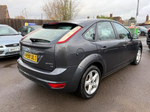 Ford Focus 1.6 Zetec 5dr 5