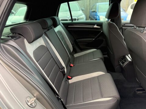 Volkswagen Golf 2.0 TSI BlueMotion Tech R 4Motion Euro 6 (s/s) 5dr 25