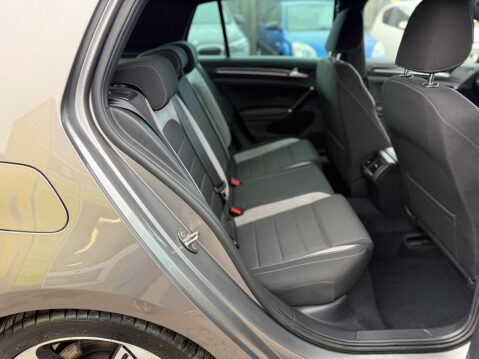 Volkswagen Golf 2.0 TSI BlueMotion Tech R 4Motion Euro 6 (s/s) 5dr 26