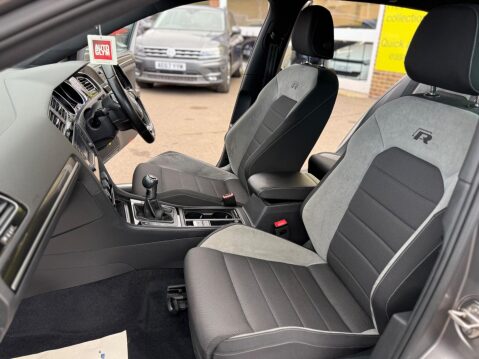 Volkswagen Golf 2.0 TSI BlueMotion Tech R 4Motion Euro 6 (s/s) 5dr 29