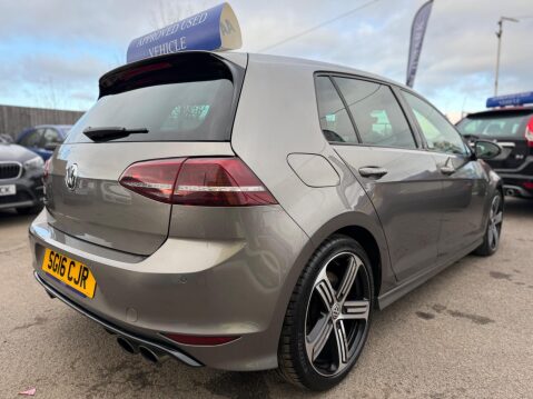 Volkswagen Golf 2.0 TSI BlueMotion Tech R 4Motion Euro 6 (s/s) 5dr 9