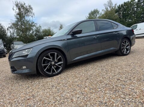 Skoda Superb 2.0 TDI SportLine DSG Euro 6 (s/s) 5dr 11