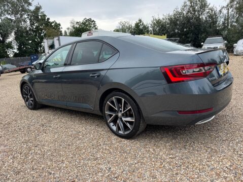 Skoda Superb 2.0 TDI SportLine DSG Euro 6 (s/s) 5dr 13
