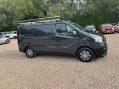 Renault Trafic 2.0 dCi ENERGY 28 Business+ EDC SWB Standard Roof Euro 6 (s/s) 5dr 27