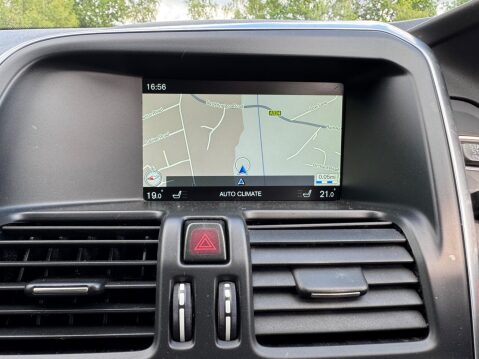 Volvo XC60 2.4 D5 SE Lux Nav Geartronic AWD Euro 5 5dr 35