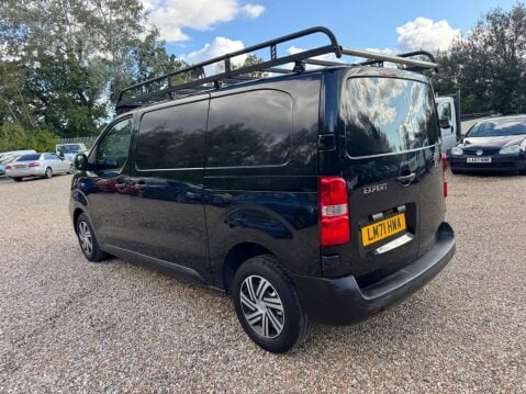 Peugeot Expert 2.0 BlueHDi 1400 Professional Standard Panel Van MWB Euro 6 (s/s) 6dr 26