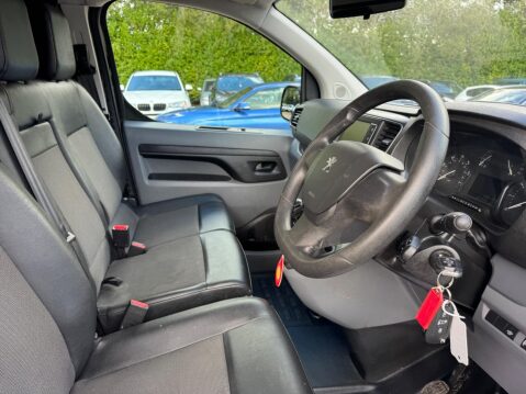 Peugeot Expert 2.0 BlueHDi 1400 Professional Standard Panel Van MWB Euro 6 (s/s) 6dr 49