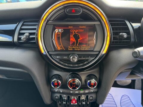 Mini Hatch 2.0 Cooper SD Hatchback 5dr Diesel Auto 6Spd Euro 6 (s/s) (170 ps) 30