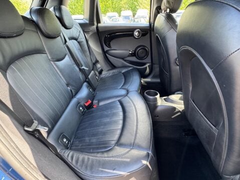 Mini Hatch 2.0 Cooper SD Hatchback 5dr Diesel Auto 6Spd Euro 6 (s/s) (170 ps) 26