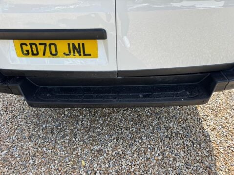 Volkswagen Crafter 2.0 TDI CR35 Trendline FWD MWB Euro 6 (s/s) 5dr 36