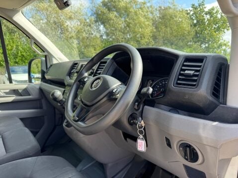 Volkswagen Crafter 2.0 TDI CR35 Trendline FWD MWB Euro 6 (s/s) 5dr 62