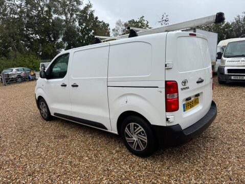 Toyota Proace 1.5D Active Medium Panel Van MWB Euro 6 6dr 14