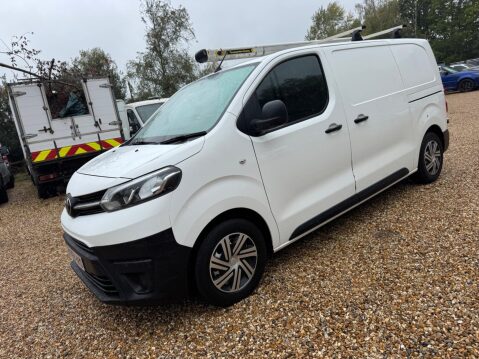 Toyota Proace 1.5D Active Medium Panel Van MWB Euro 6 6dr 10