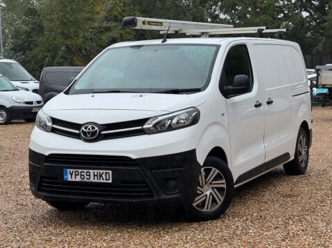 Toyota Proace 1.5D Active Medium Panel Van MWB Euro 6 6dr 1