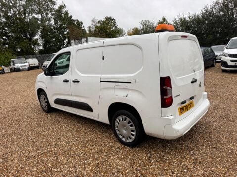 Vauxhall Combo 1.5 Turbo D 2300 Sportive L2 H1 Euro 6 (s/s) 4dr 16