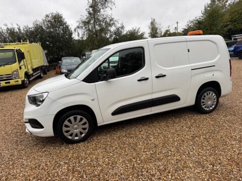 Vauxhall Combo 1.5 Turbo D 2300 Sportive L2 H1 Euro 6 (s/s) 4dr 14