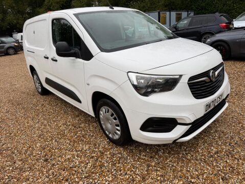 Vauxhall Combo 1.5 Turbo D 2300 Sportive L2 H1 Euro 6 (s/s) 4dr 38