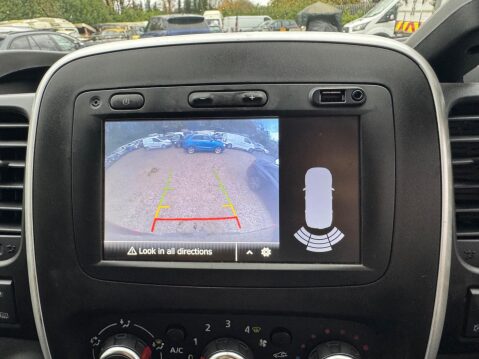 Nissan NV300 2.0 dCi 30 Tekna Crew Van Auto L2 H1 Euro 6 (s/s) 5dr 53