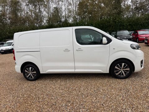 Toyota Proace 2.0D Design Medium Panel Van MWB Euro 6 (s/s) 5dr 34