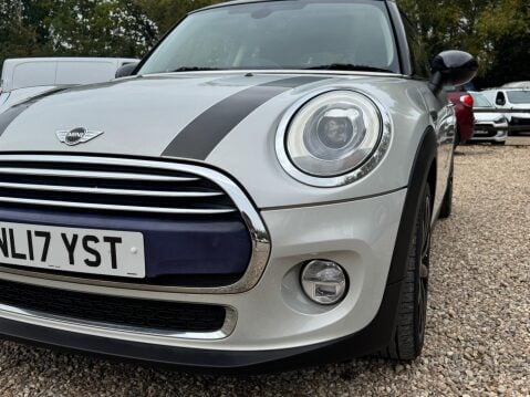 Mini Hatch 1.5 Cooper Euro 6 (s/s) 3dr 21