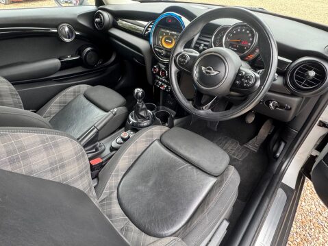 Mini Hatch 1.5 Cooper Euro 6 (s/s) 3dr 3
