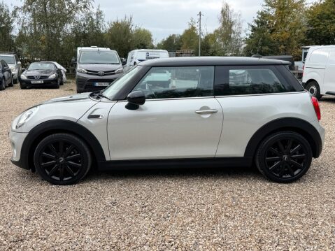 Mini Hatch 1.5 Cooper Euro 6 (s/s) 3dr 8
