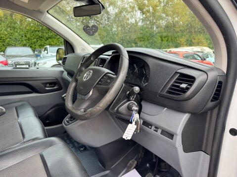 Vauxhall Vivaro 1.5 Turbo D 2700 Sportive L1 H1 Euro 6 (s/s) 5dr 43