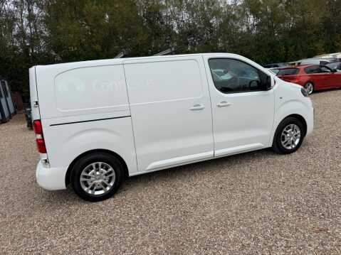 Vauxhall Vivaro 1.5 Turbo D 2700 Sportive L1 H1 Euro 6 (s/s) 5dr 32