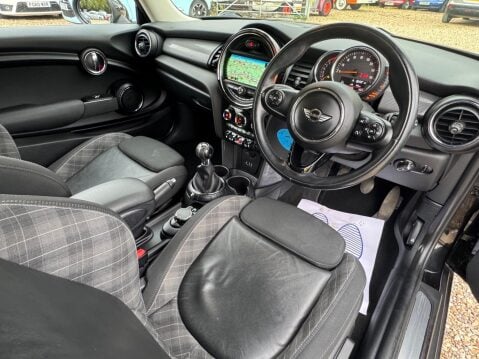 Mini Hatch 1.5 Cooper Euro 6 (s/s) 3dr 3