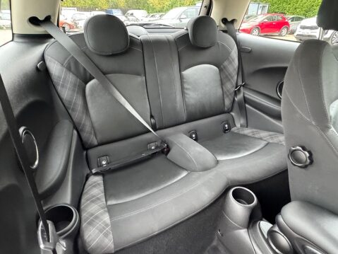 Mini Hatch 1.5 Cooper Euro 6 (s/s) 3dr 24