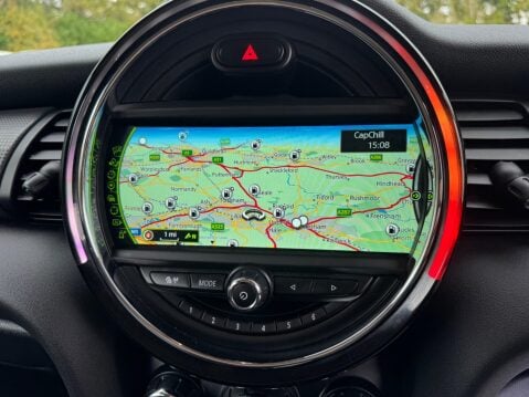 Mini Hatch 1.5 Cooper Euro 6 (s/s) 3dr 26