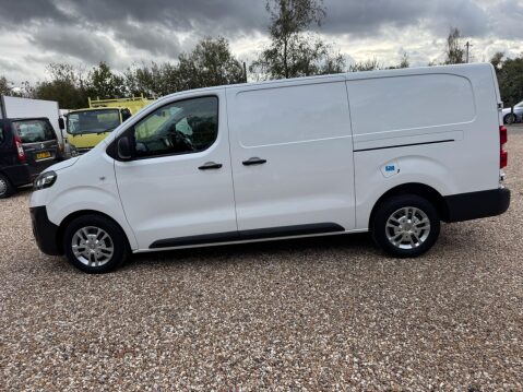 Vauxhall Vivaro 1.5 Turbo D 2900 Dynamic L2 H1 Euro 6 (s/s) 6dr 15