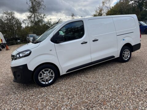 Vauxhall Vivaro 1.5 Turbo D 2900 Dynamic L2 H1 Euro 6 (s/s) 6dr 11