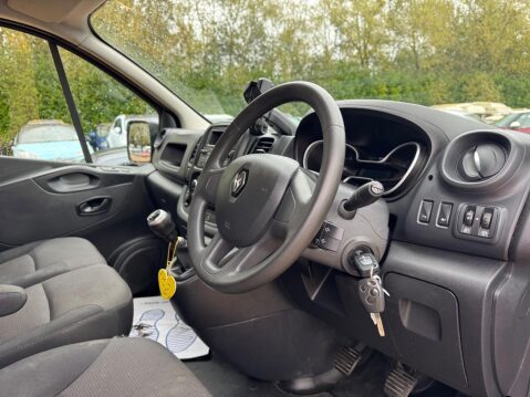 Renault Trafic 2.0 dCi ENERGY 30 Business+ LWB Standard Roof Euro 6 (s/s) 5dr 42