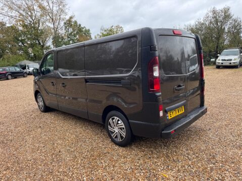 Renault Trafic 2.0 dCi ENERGY 30 Business+ LWB Standard Roof Euro 6 (s/s) 5dr 20