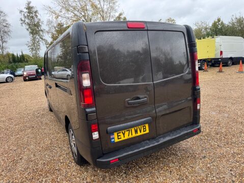 Renault Trafic 2.0 dCi ENERGY 30 Business+ LWB Standard Roof Euro 6 (s/s) 5dr 24