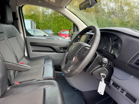 Peugeot Expert 1.5 BlueHDi 1200 Professional Long Panel Van LWB Euro 6 (s/s) 6dr 31