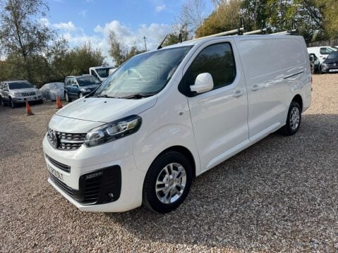 Vauxhall Vivaro 1.5 Turbo D 2900 Sportive L2 H1 Euro 6 (s/s) 5dr 7