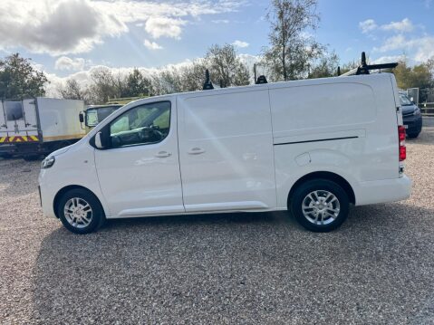 Vauxhall Vivaro 1.5 Turbo D 2900 Sportive L2 H1 Euro 6 (s/s) 5dr 17