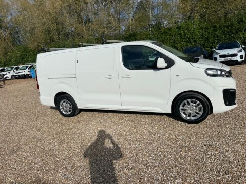 Vauxhall Vivaro 1.5 Turbo D 2900 Sportive L2 H1 Euro 6 (s/s) 5dr 38