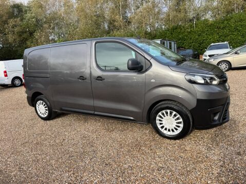 Toyota Proace 2.0D Icon Medium Panel Van MWB Euro 6 (s/s) 6dr 39