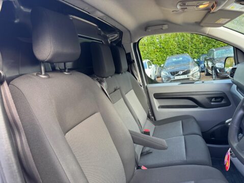 Vauxhall Vivaro 1.5 Turbo D 2700 Sportive L1 H1 Euro 6 (s/s) 6dr 45