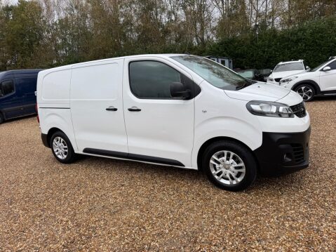 Vauxhall Vivaro 1.5 Turbo D 2700 Dynamic L1 H1 Euro 6 (s/s) 6dr 31