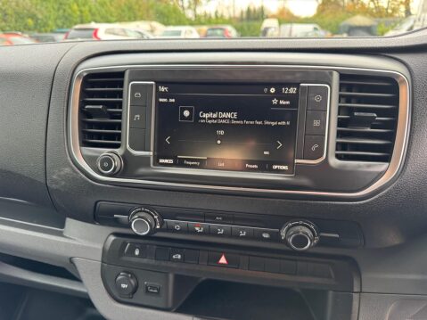 Vauxhall Vivaro 1.5 Turbo D 2900 Dynamic L2 H1 Euro 6 (s/s) 6dr 41