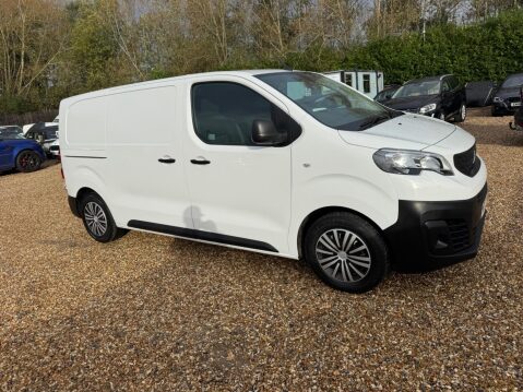 Peugeot Expert 1.5 BlueHDi 1000 Professional Premium Standard Panel Van MWB Euro 6 (s/s) 6 32