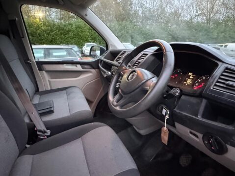 Volkswagen Transporter 2.0 TDI T28 BlueMotion Tech Startline FWD SWB Euro 5 (s/s) 5dr 37